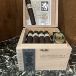 Liga Privada No9 Robusto Oscur